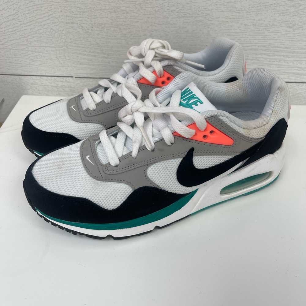 Nike Women’s Air Max Correlate